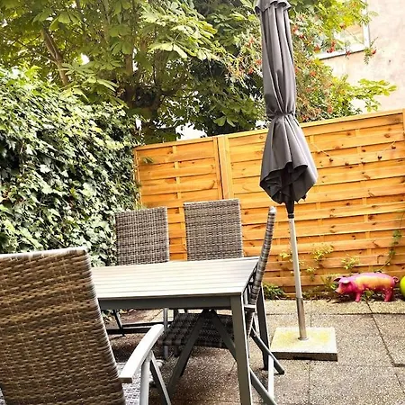 ホームステイ Doppelzimmer Mit Terrasse In Privatem Zuhause *